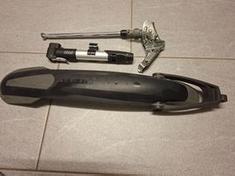 Fahrrad Schutzblech X-BLADE II, Pumpe und Bremskörper