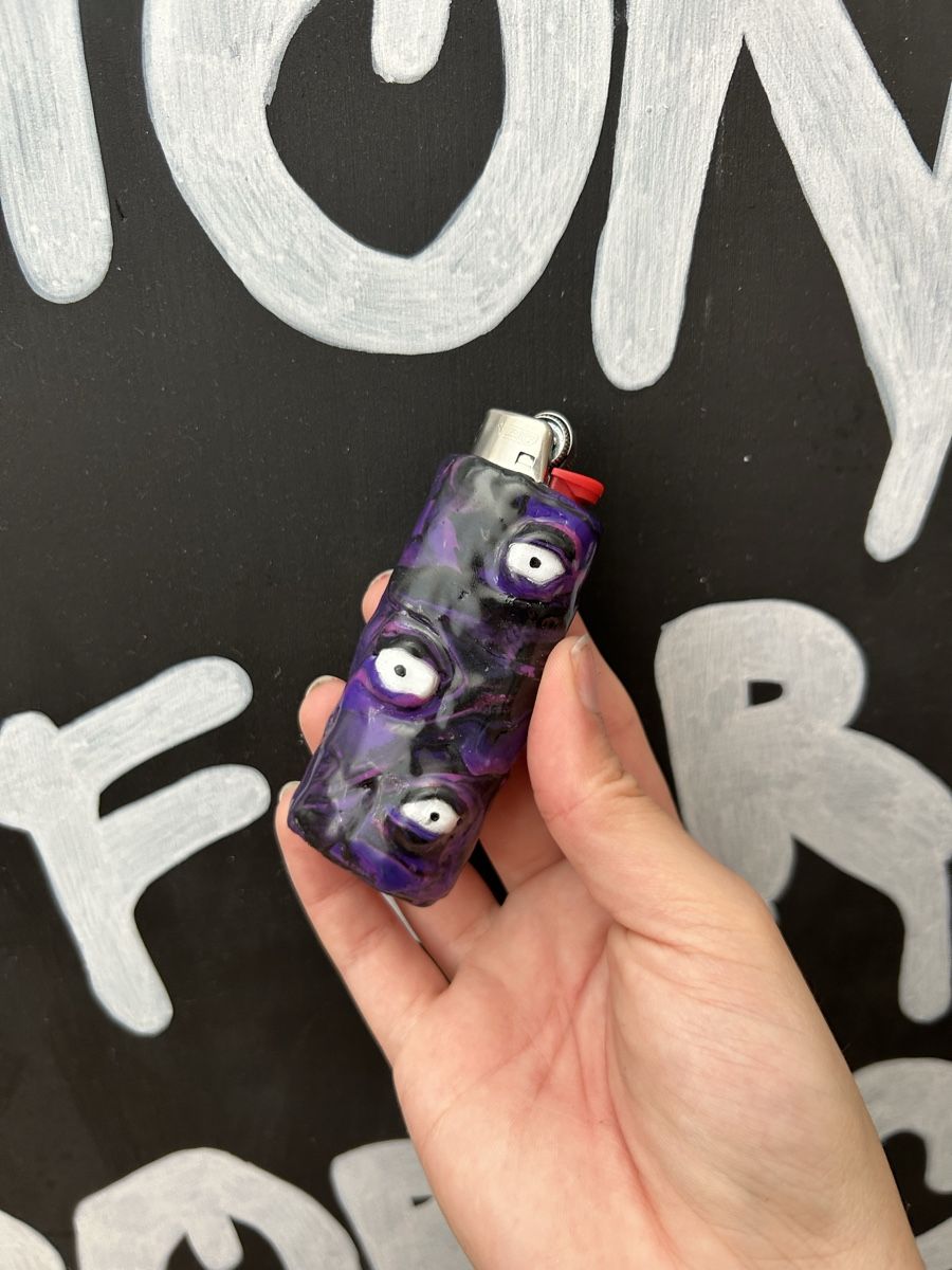 Bic Accendini: Feuerzeug Hülle Lighter Case Anime Monster Inspired – Nuovo (secondo la descrizione) da Horw venduto da jvnrti