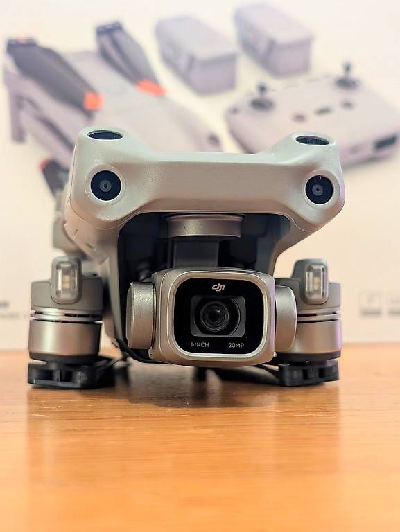 RC Modellbau: DJI Air 2S Fly More Combo – Gebraucht aus Neuchâtel von bic_vzq8 2