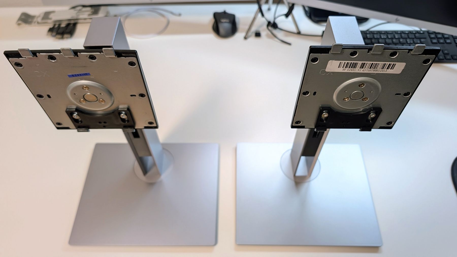 Hewlett Packard Altro in Decorazioni & Accessori: HP Standfuss zu Bildschirm Elite E243i – Usato da Sursee venduto da csonline