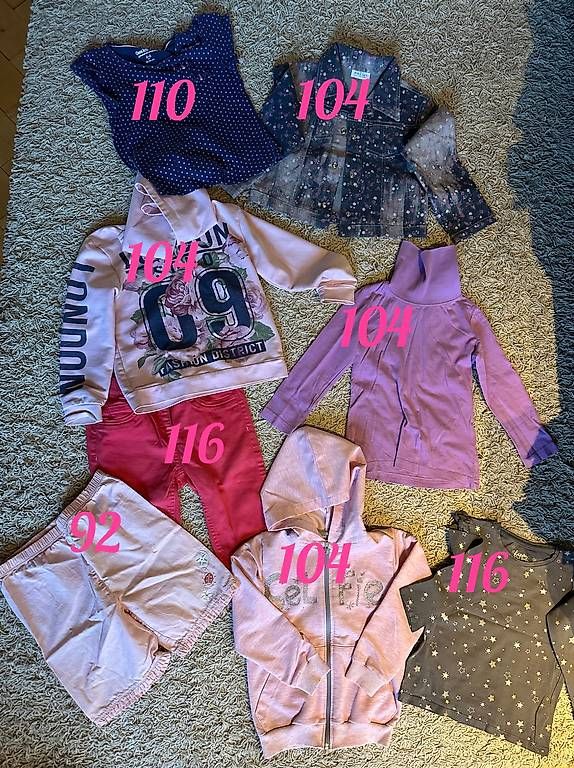 Lotti & Set di vestiti: Mädchen Kleiderpaket  verschiedene Grössen – Usato da Eschenbach LU venduto da tan_qd5w 2