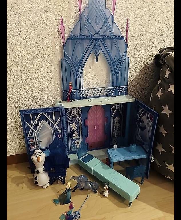 Puppenhäuser & -möbel: Elsa Schloss – Gebraucht aus Gerlafingen von Rachele81