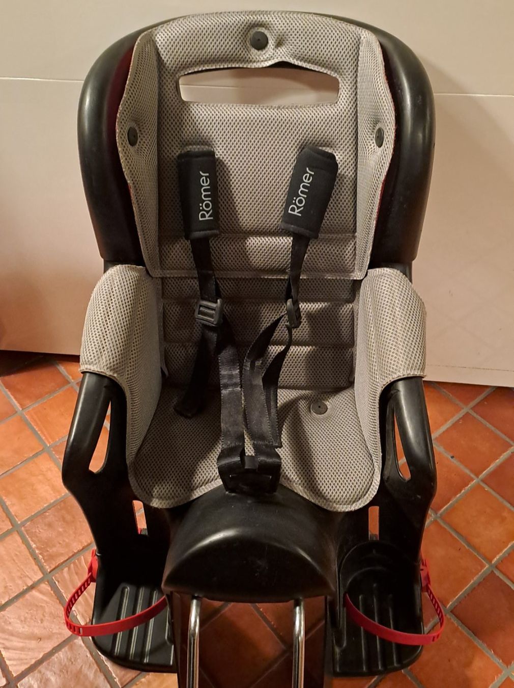 Pezzi di ricambio: Römer Fahrrad Kindersitz – Usato da Oberrieden venduto da Raja011