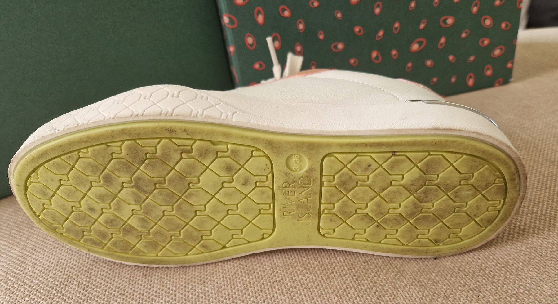 Schuhe für Mädchen: Original Sneakers von FUTURE 2,  Weiss/Rosé Gr.35 – Neu (gemäss Beschreibung) aus Appenzell von Top_Top 6