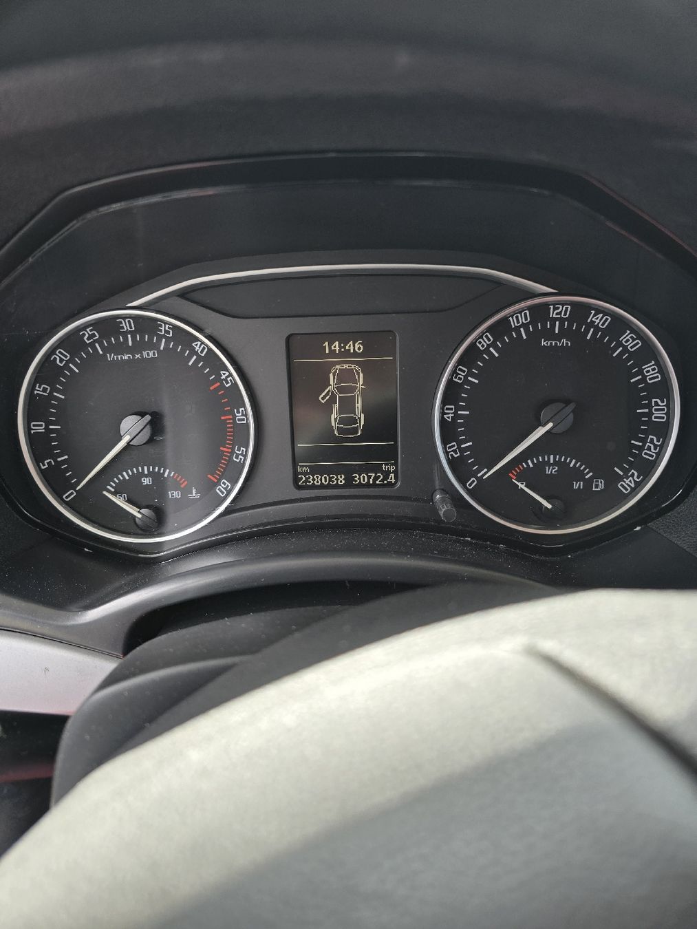 Skoda Automobili: SKODA Octavia Combi 1.6 TDI  MFK 2026 – Usato da Staad SG venduto da Paola2013 7