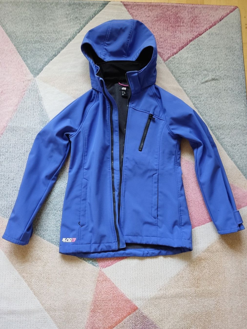 H&M Vestes & Manteaux: Softshelljacke H&M, Gr. 152 – D'occasion à Stalden (Sarnen) par minusch015