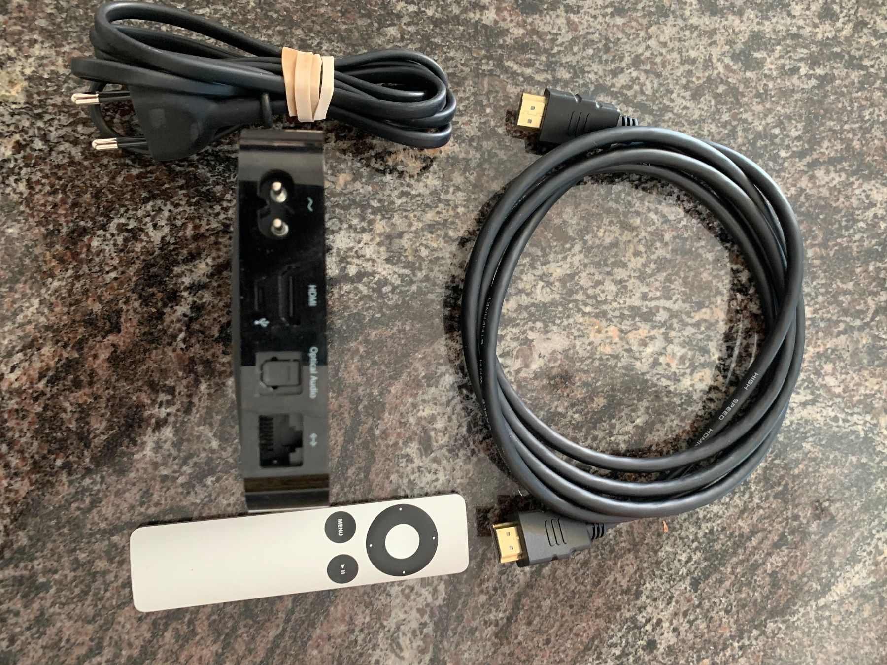 Apple Lettore multimediale & Streamer: Apple TV, A1469 – Usato da Gossau ZH venduto da Klecks1 1