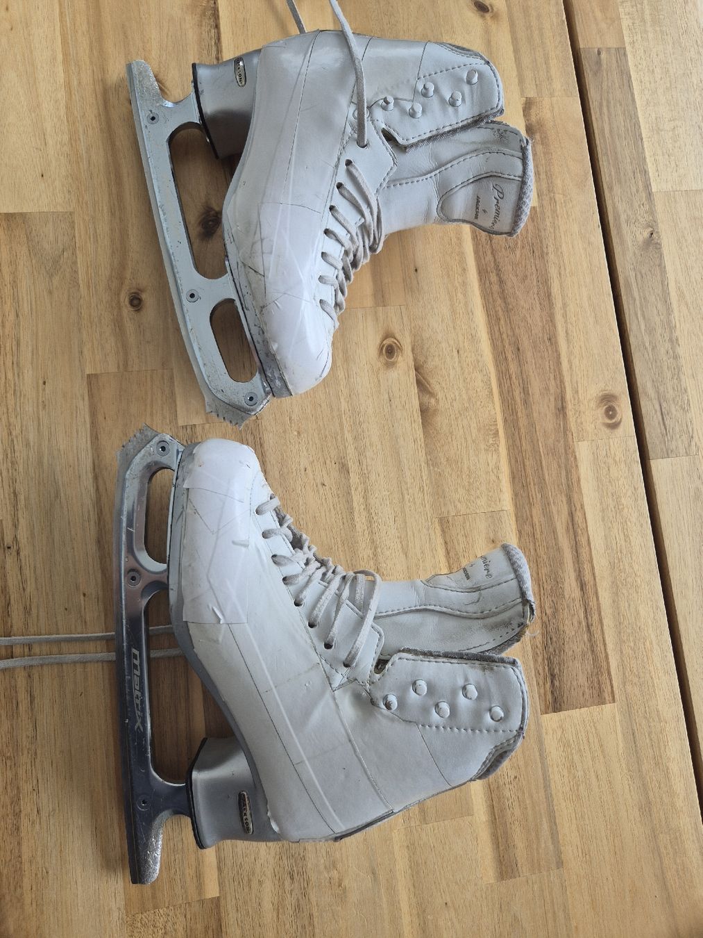 Jackson Pattini da ghiaccio: Schlittschuhe Jackson Premiere  240 – Usato da Therwil venduto da srl_67bl 3