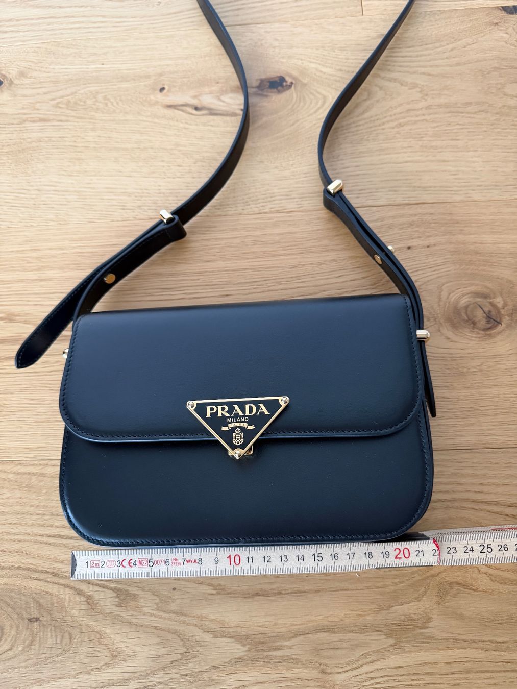 Prada Taschen für Damen: Prada Tasche Neu - Full Set, Rechnung vorhanden – Neu (gemäss Beschreibung) aus Zug von mel_kyra 7