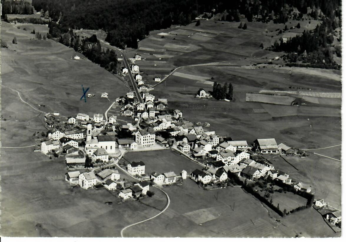 Cartoline postali: Lantsch - Lenz Flugaufnahme – Usato da Hochdorf venduto da Ziegel-16