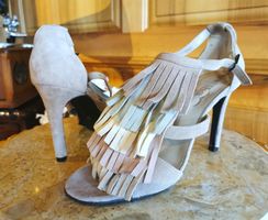Fransen-Sandalen Wildleder Gr. 39 Beige