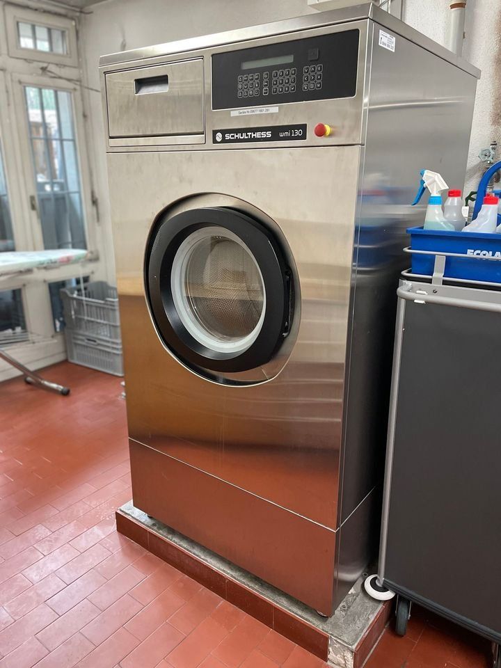 Schulthess Lavatrici: Industriewaschmaschine – Usato da LUZERN venduto da inf_vbt7