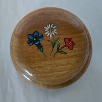 Holz Dose mit 6 Untersetzer (Coaster) Alpenblumen ±1960