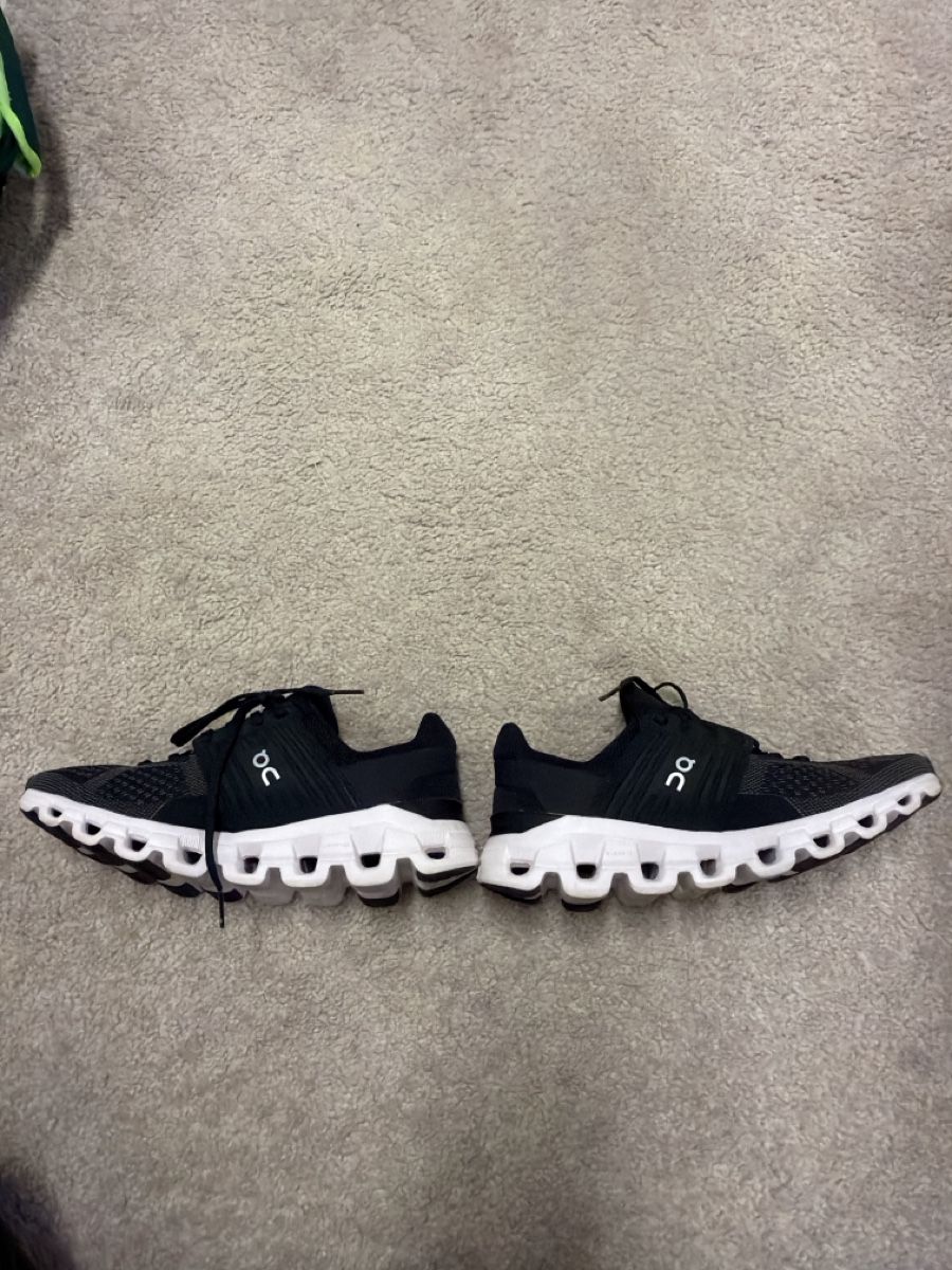 On Scarpe da donna: ON Schuhe  – Usato da Emmenbrücke venduto da streetfighter27 3