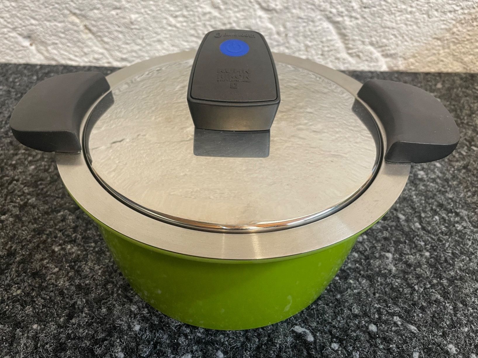 Kuhn Töpfe: HOTPAN Dampfkochtopf KUHN mit Einsatz neuwertig – Neu (gemäss Beschreibung) aus Sissach von Faeaegnaescht