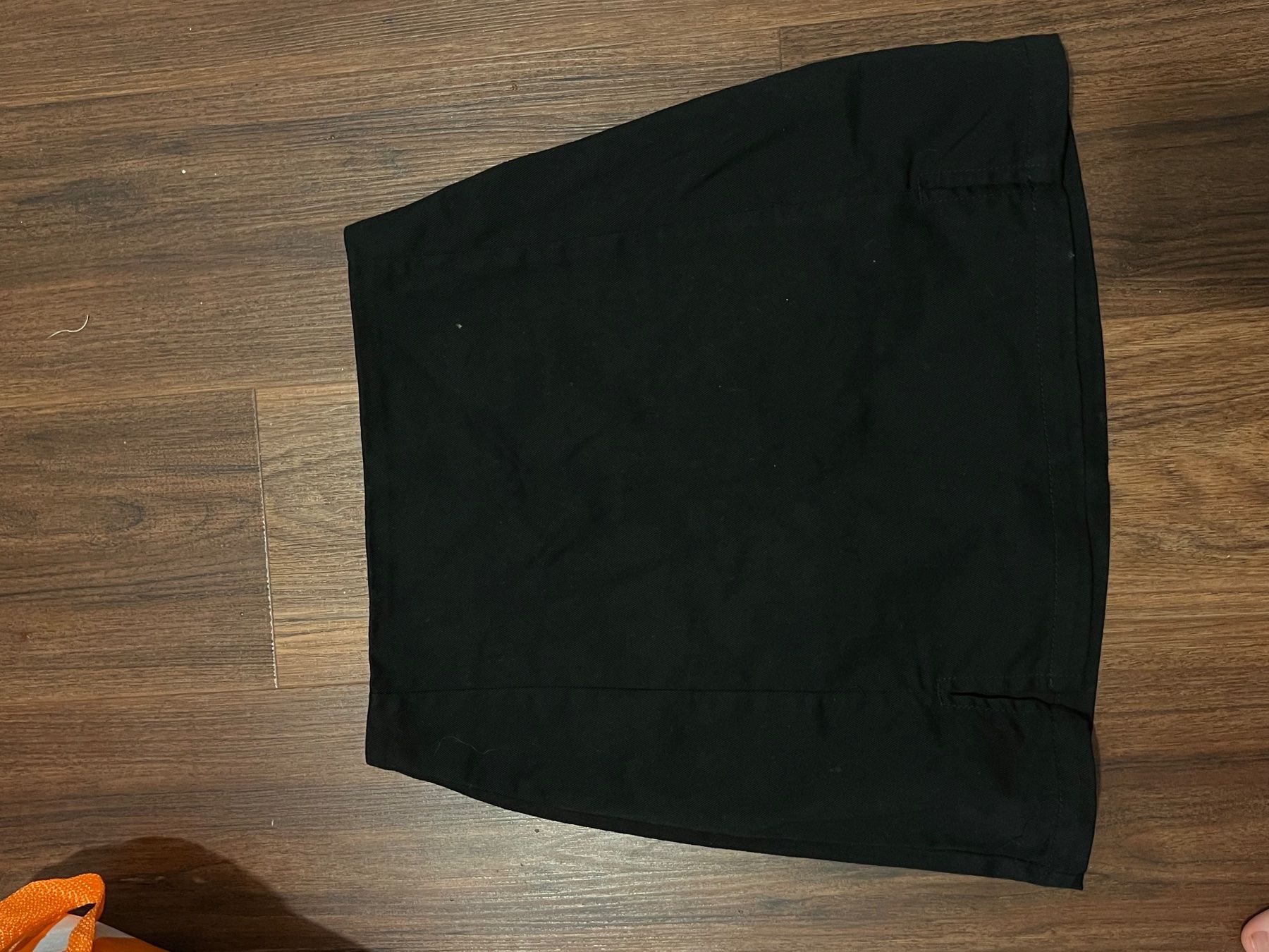 Brandy Melville Gonne: Neu Brandy Melville Minirock schwarz – Nuovo (secondo la descrizione) da Luzern venduto da Woodbee44 4