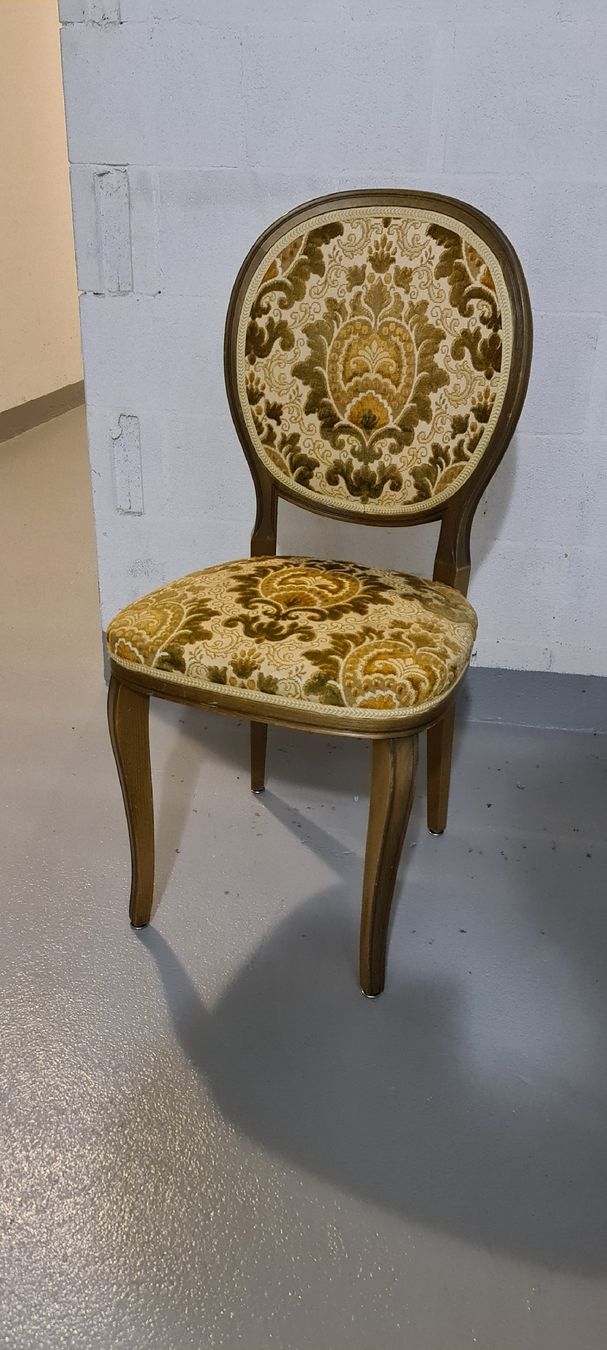Chaises: Stühle – D'occasion à Niederuzwil par soh_s9fz 2