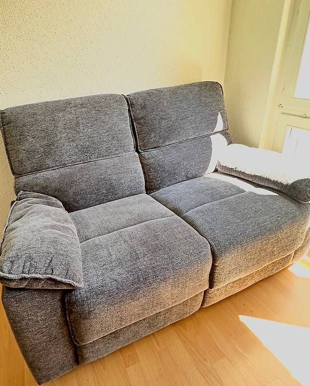 Divani: Modernes graues Sofa mit Relaxfunktion  sehr bequem – Usato da Altishofen venduto da ell_h9vg