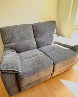 Modernes graues Sofa mit Relaxfunktion  sehr bequem