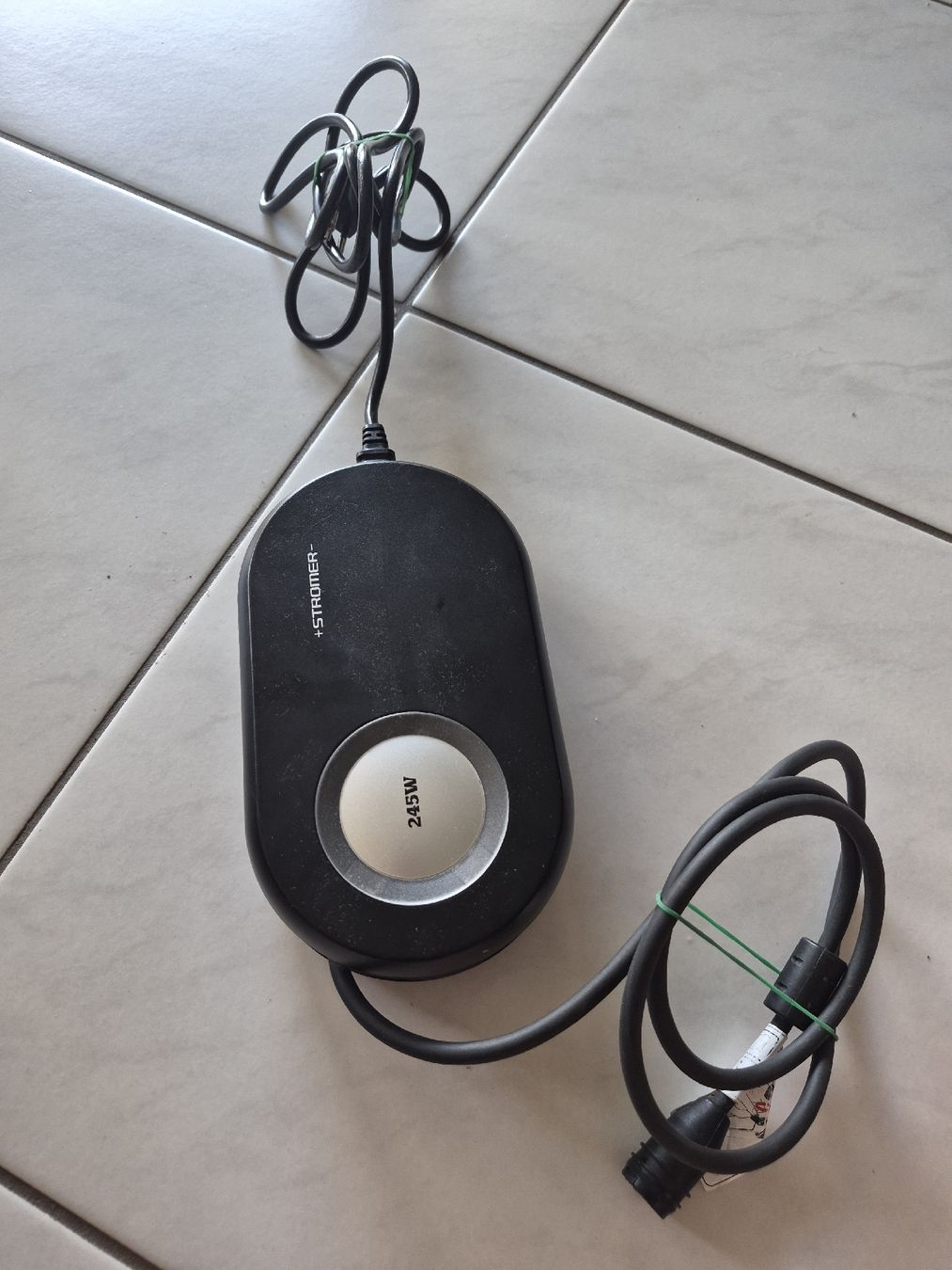 Ladegeräte: Stromer Aufladegerät – Gebraucht aus Neuenegg von Role_1