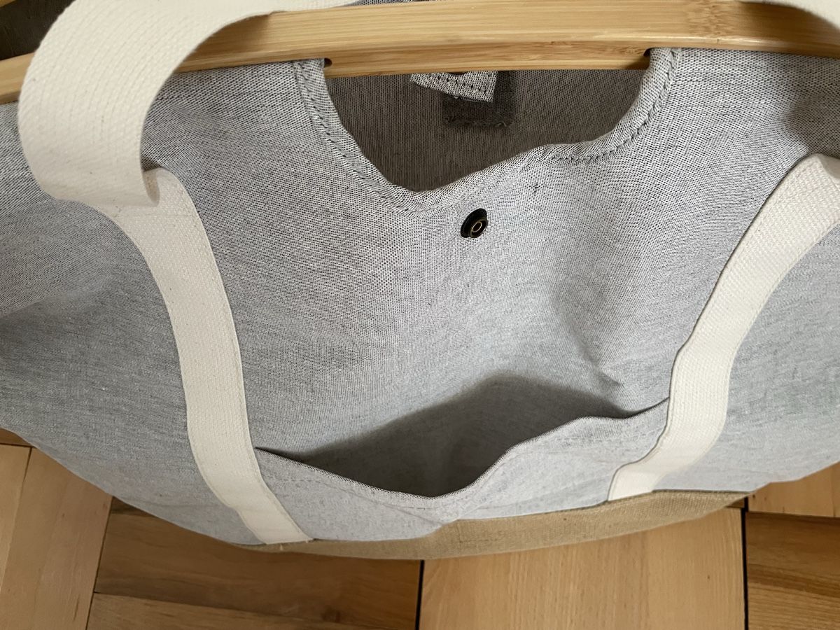 Wäschekörbe: Wäschekorb Stoff mit Holzgriff | grau – Gebraucht aus Zürich von sro_kn6w 1