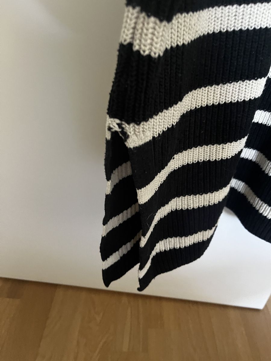 H&M Pulls & Sweat-shirts: H&M Striped Sweater, Size S – D'occasion à Lausen par secondhand_basel 1