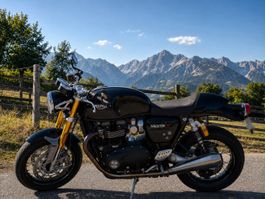Motorrad Triumph Thruxton 1200 RS schwarz sehr guter Zustand