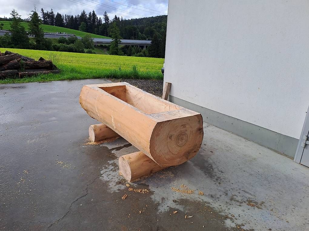 Holzartikel: Blumentröge aus Rundholz oder Wurzelstamm nach Kundenwunsch – Gebraucht aus Affoltern am Albis von ret_6x6z 3