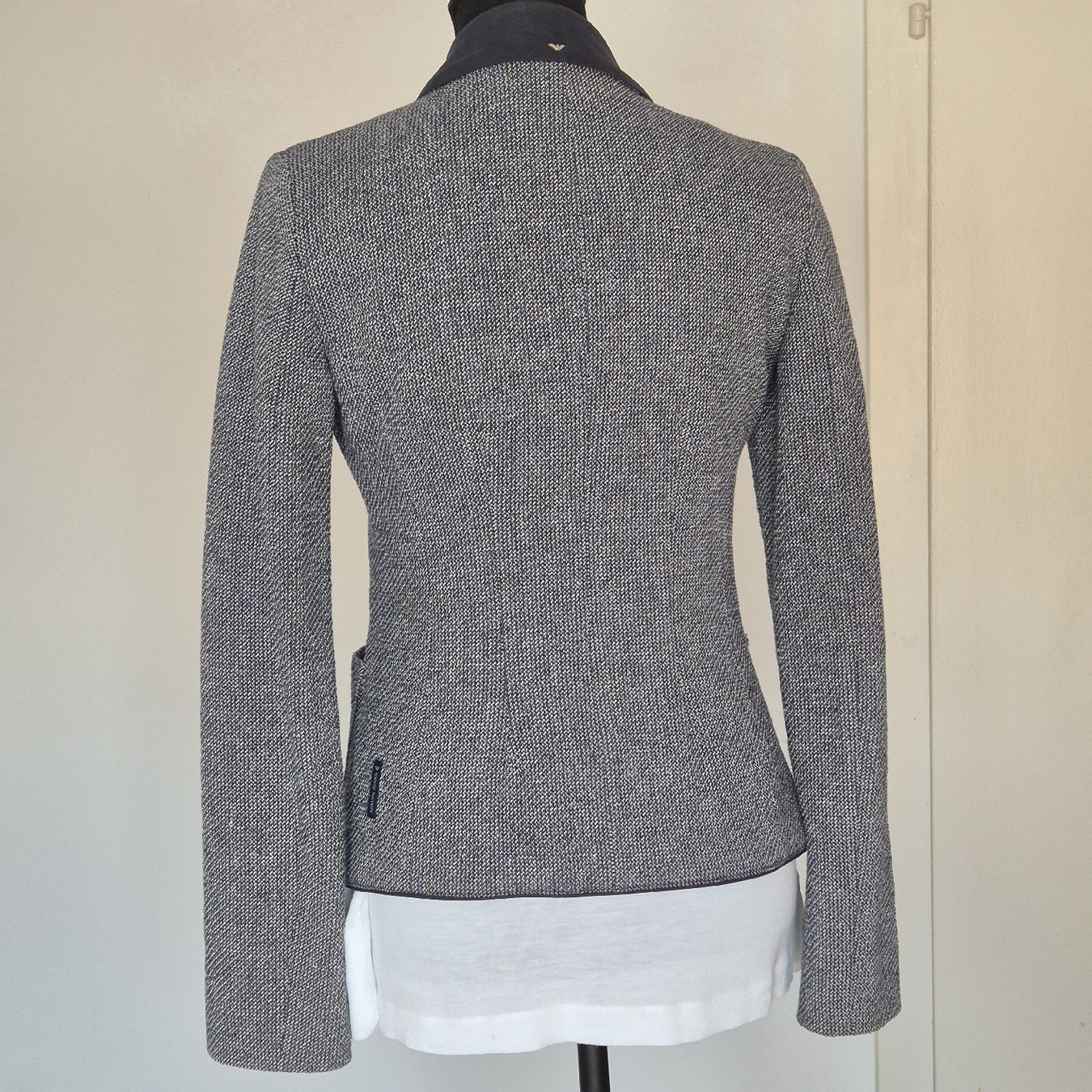 Giacche: Armani Jeans Blazer in 34. – Usato da Küsnacht ZH venduto da ele_b6zt 1