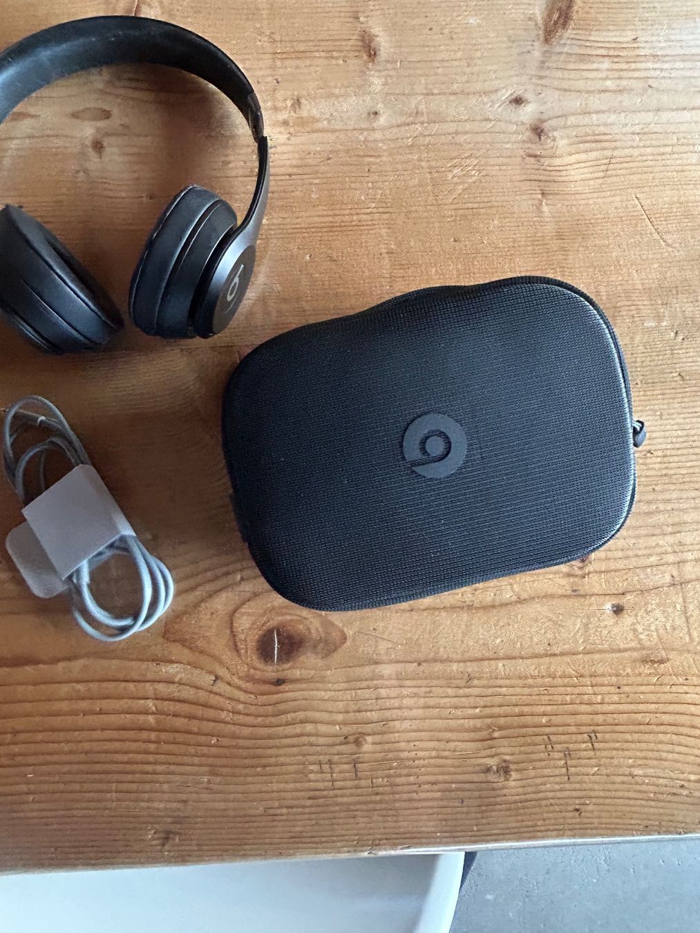 Beats Cuffie: casque musique beats – Nuovo (secondo la descrizione) da Ravoire venduto da martigny1921 1