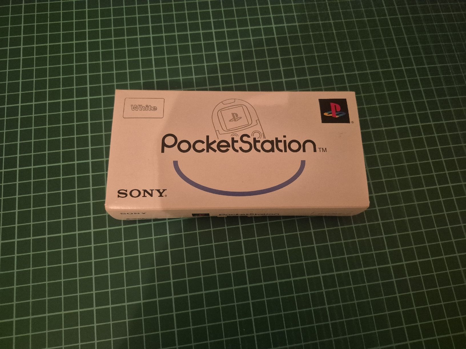 Sony Memory Units & Memory Cards: Sony PocketStation White - Rare! Memory card PS2 – Gebraucht aus Meyrin von Retro-GZ