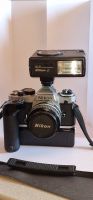 Nikon mit Blitzgerät