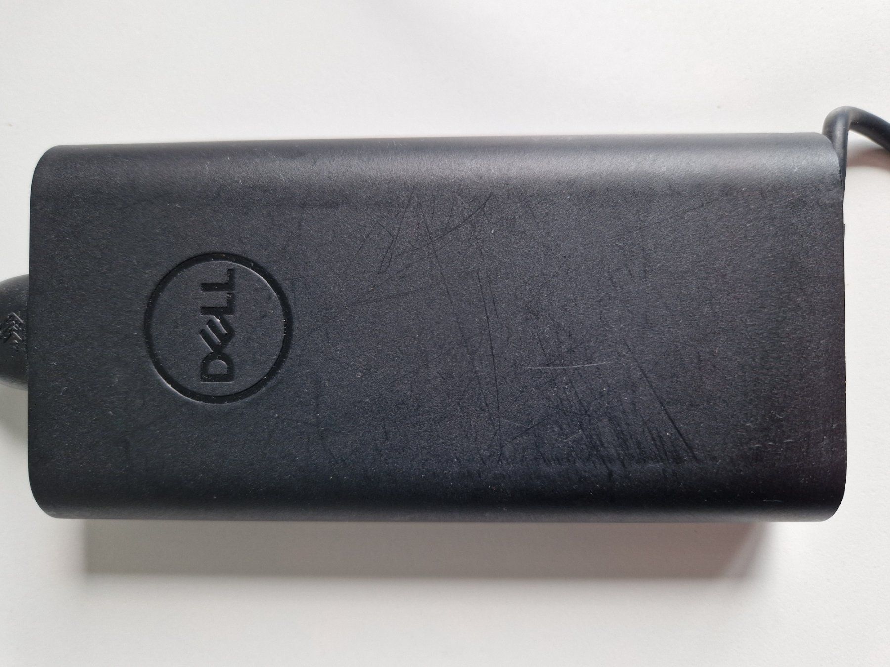 Dell Unità & Adattatore: Original-Netzteil zu Dell-Laptop – Usato da Uster venduto da Andreas7