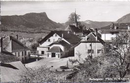 BALLAIGUES, place du château