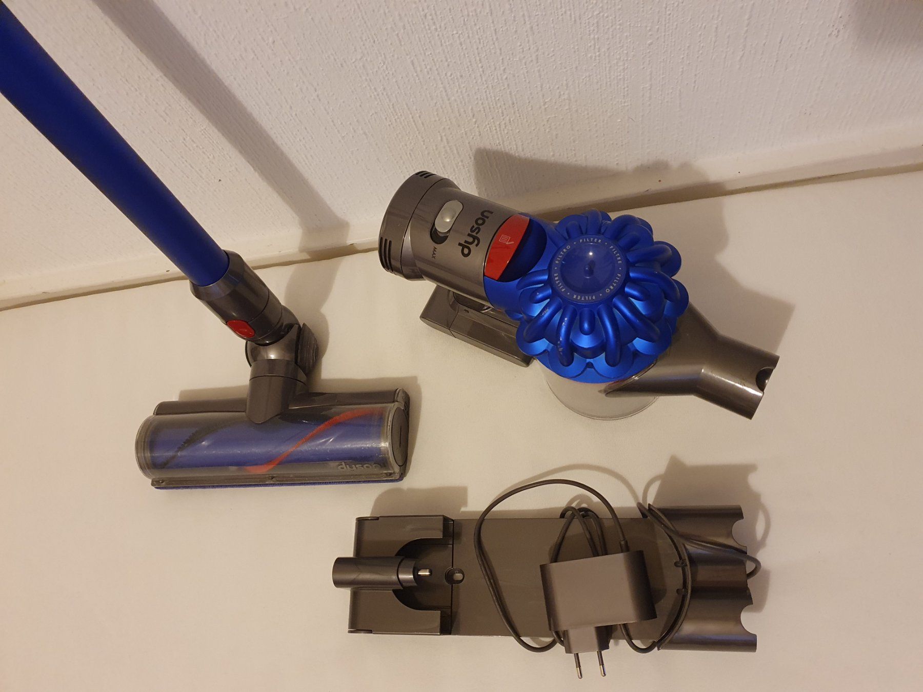 Dyson Aspirapolveri & Accessori: Dyson V7 d'occasion – Usato da Lausanne venduto da Af2016 2