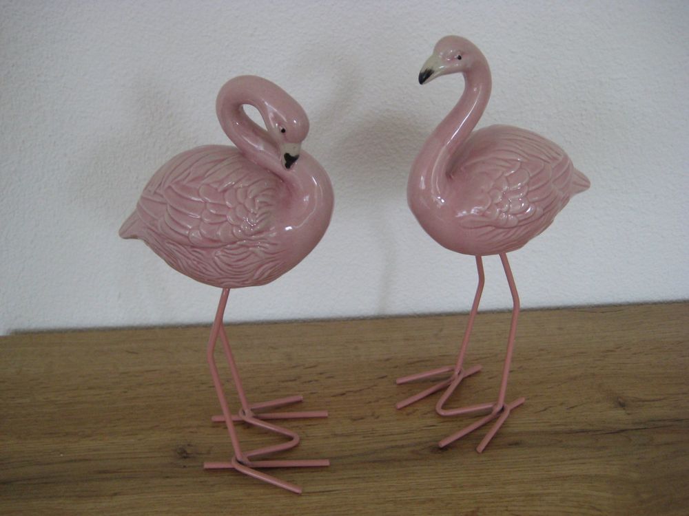 4 Rosa Flamingo-Gartenfiguren Aus Metall – Verschiedene Größen (bis 35 Cm), Mit Erdspießen Für Rasen & Terrasse