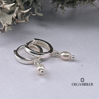 Extra Leichte Creolen 10 mm mit Perlen – 925 Silber