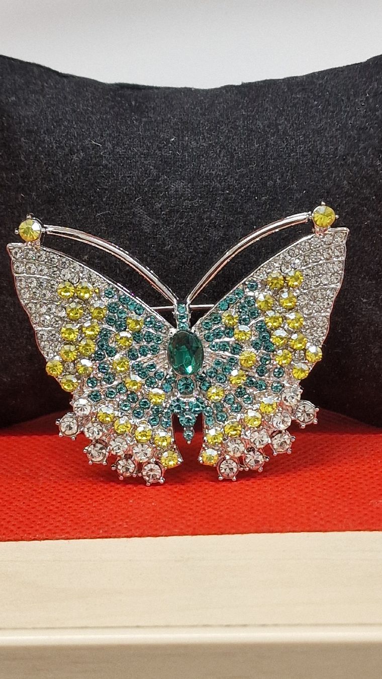 Spille & Fermagli: Wunderschöne Vintage Brosche Schmetterling Silber Optik! – Nuovo (secondo la descrizione) da Herisau venduto da Antiques.AR