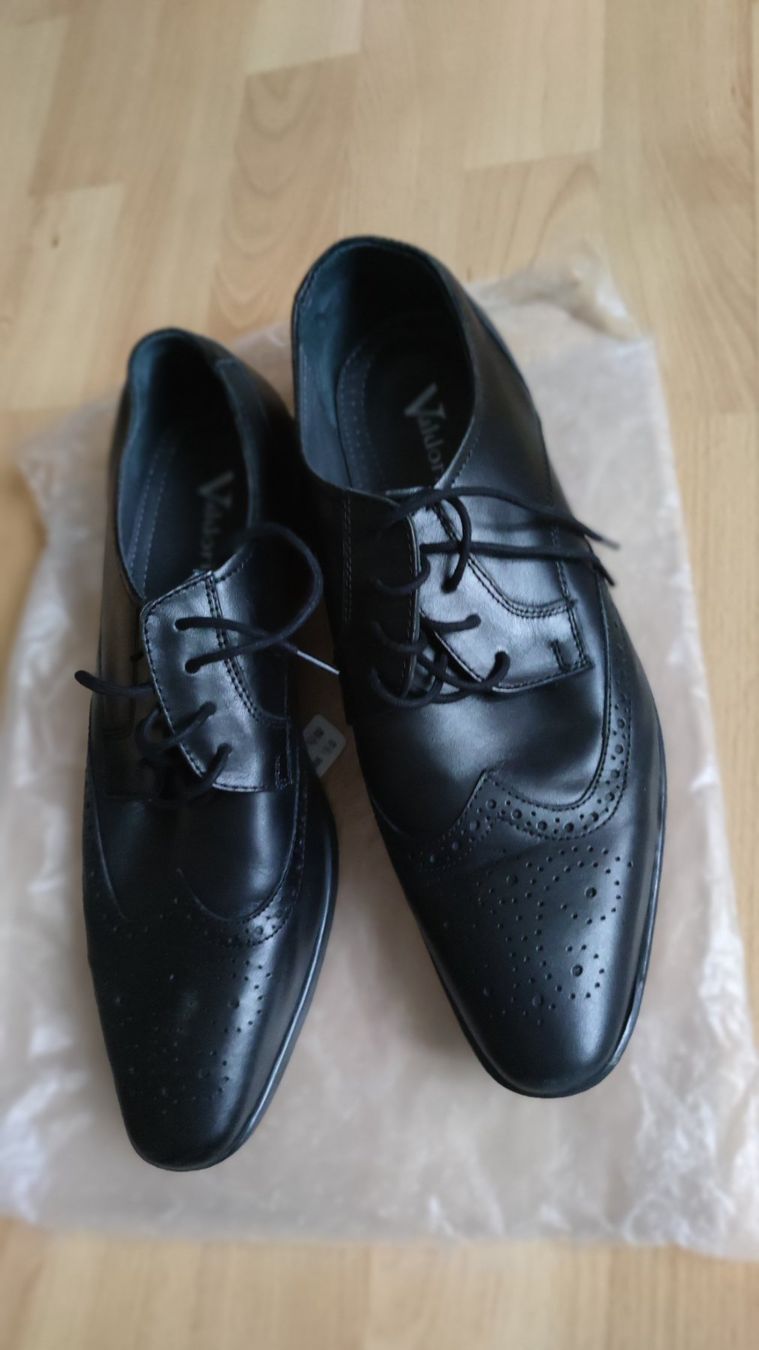 Scarpe da uomo: 45 Größe – Usato da Meggen venduto da Malecifent 3