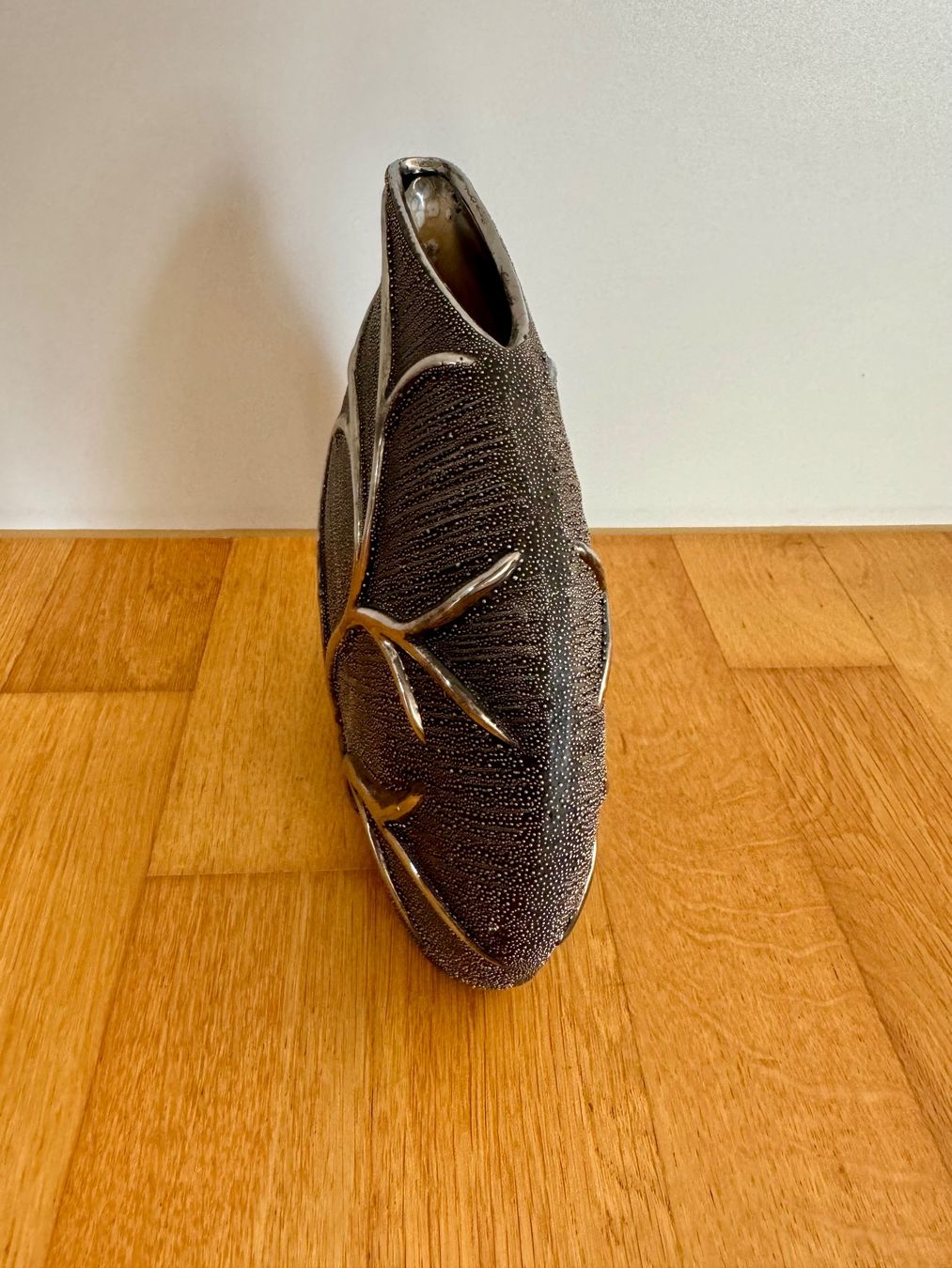 Vasen & Gefässe: Dekorative Vase in Silber & Anthrazit, modernes Design – Gebraucht aus Eglisau von SteBa87 1