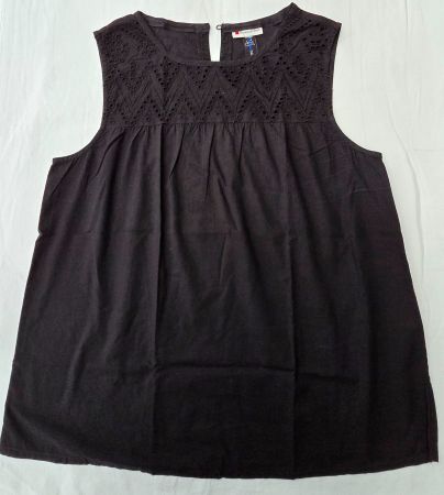 Sommerliche schwarze Bluse mit Stickerei - Grösse M