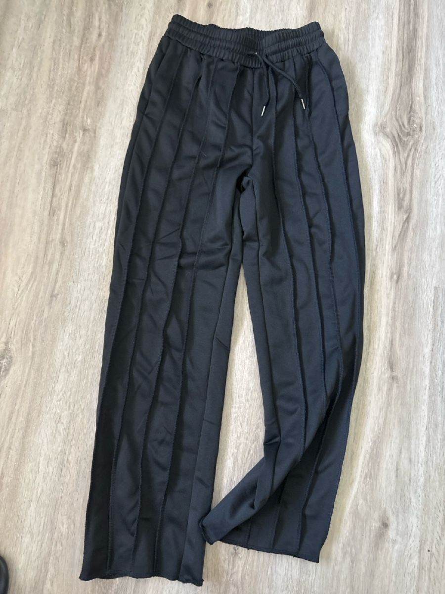 Hosen: Pantalon-jogging noir taille S – Neu (gemäss Beschreibung) aus Delémont von Ma_LoU.01