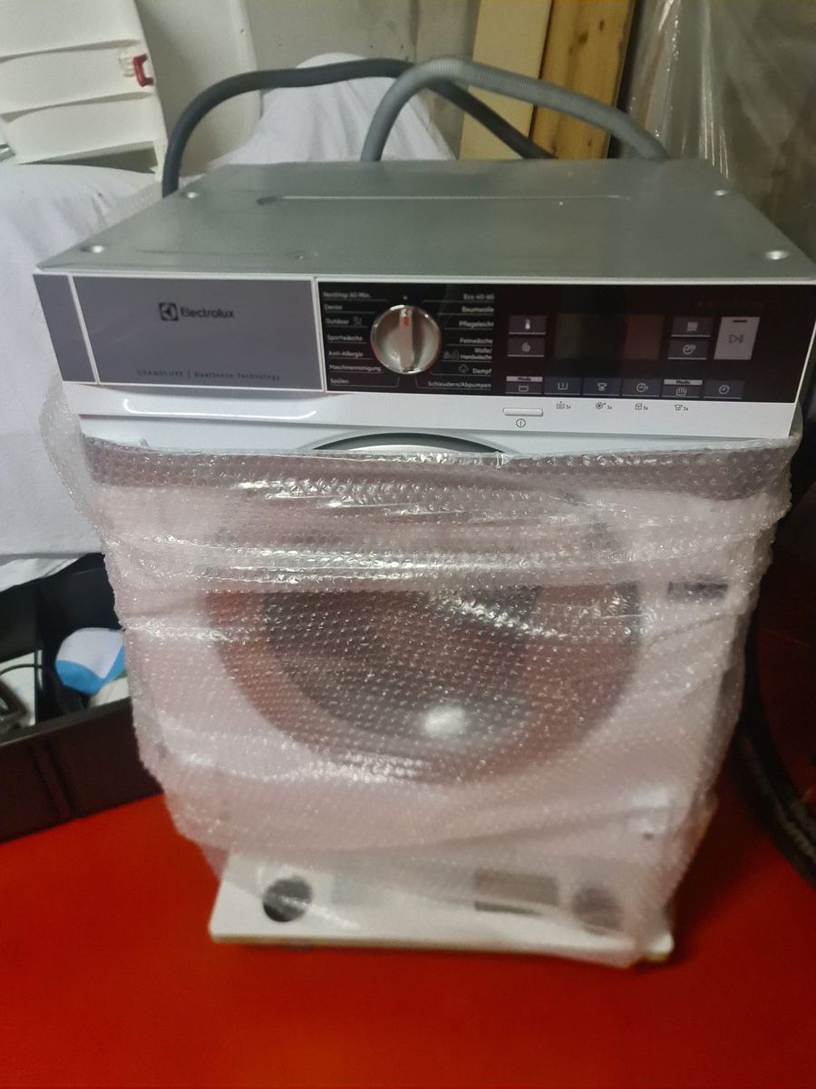 Electrolux Asciugatrici: ELECTROLUX WTGL3VI300, Waschtrockner – Nuovo (secondo la descrizione) da Oberwil-Lieli venduto da tredstone
