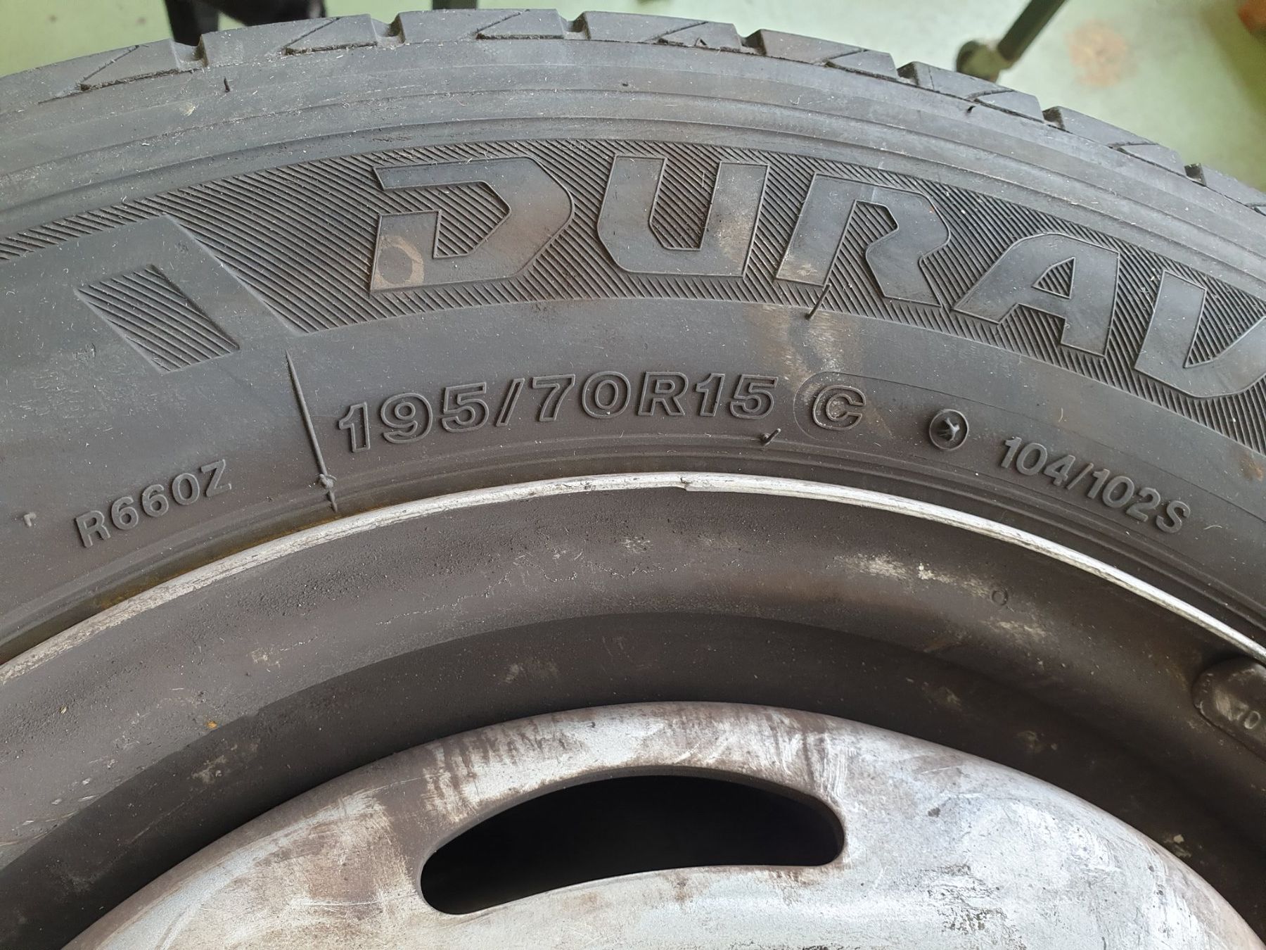 Pneumatici & Ruote complete: Sommerpneu Ford Transit – Usato da Schönengrund venduto da lia_t65g 2