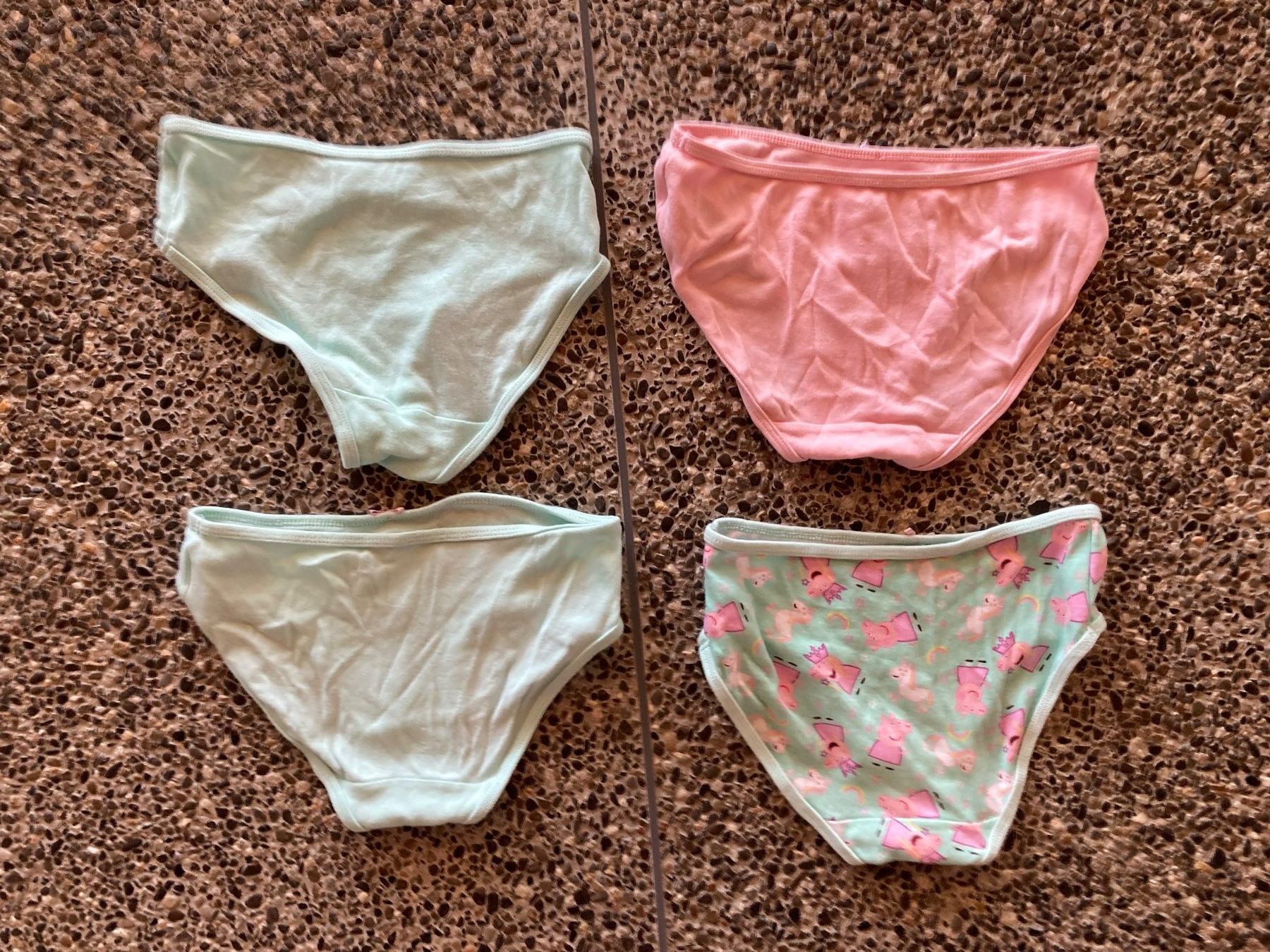 C&A Biancheria intima: Slips, Unterhosen Peppa Pig, Gr. 134/140 – Usato da Aetingen venduto da Nadinsky 2