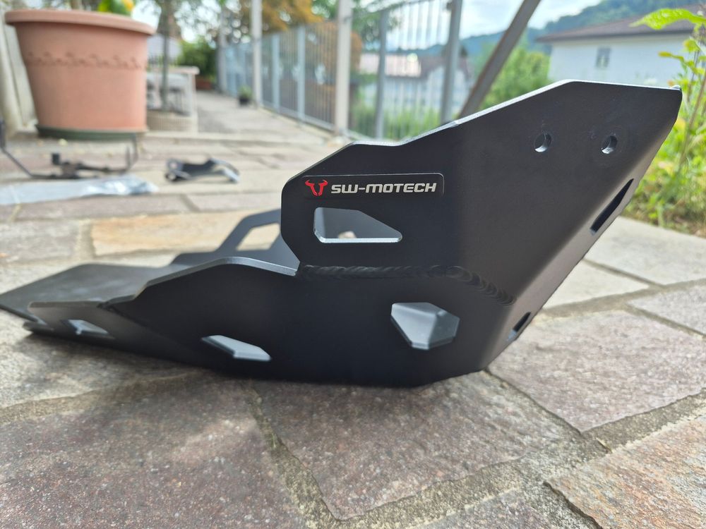 SW-Motech Alle Motorradersatzteile: SW-Motech Motorschutz für Triumph Tiger 900 GT Pro – Gebraucht aus Luzern von affentrp 1