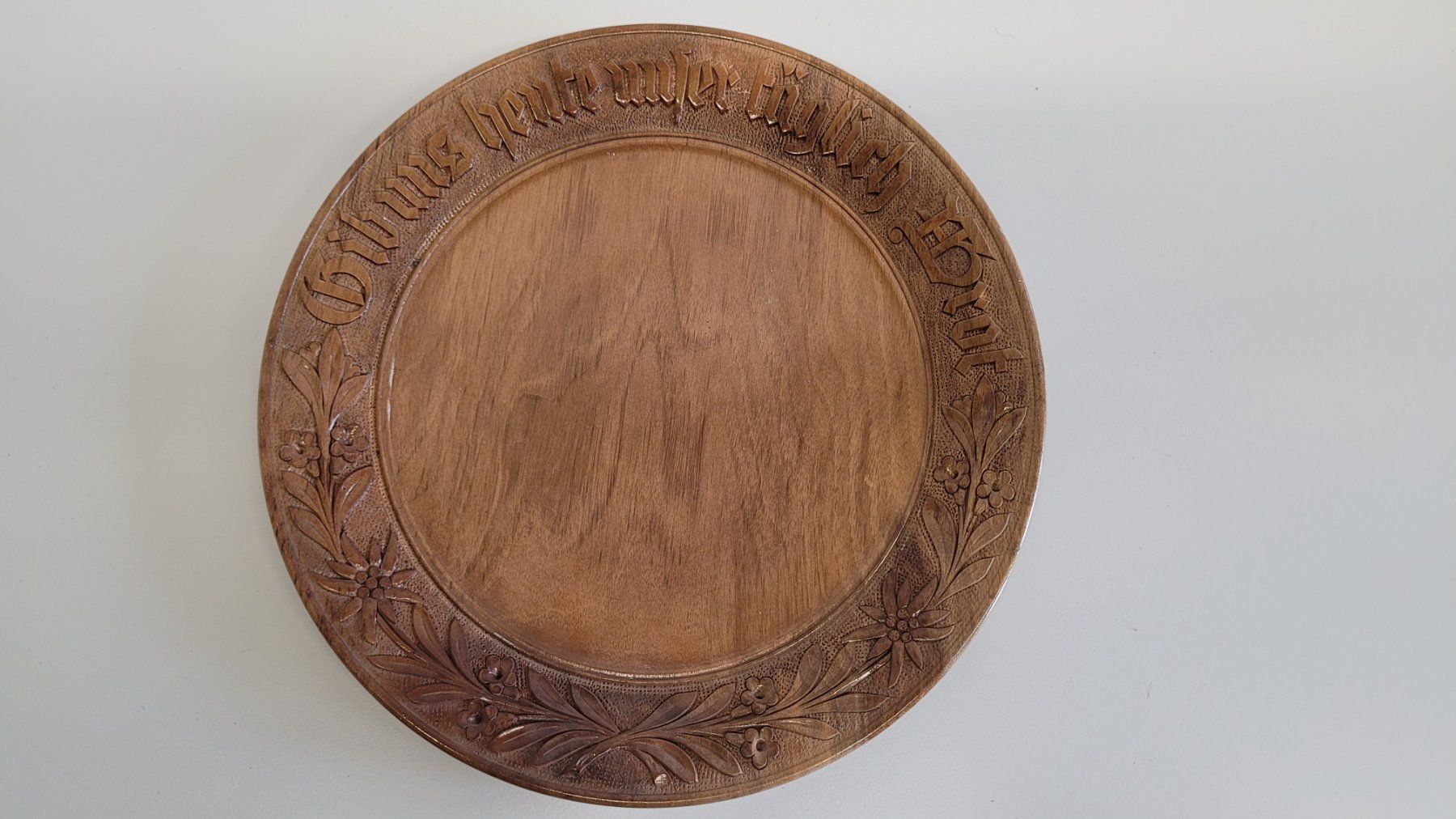 Holzschnitte: Teller, Brienzer Schnitzerei – Neu (gemäss Beschreibung) aus Brienz BE von P.Edelweiss
