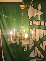 Antiker Kronleuchter mit Kristallbehang  (D1)