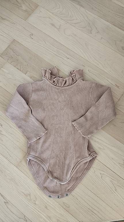 Biancheria intima: Baby Langarmbody_1jr – Usato da Flurlingen venduto da Nicole_Koogoo