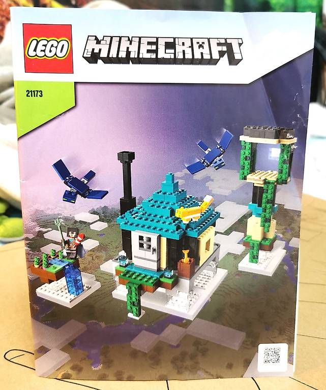 Lego Baukästen: Lego Minecraft 21173 – Gebraucht aus Golino von emi_6l62 1